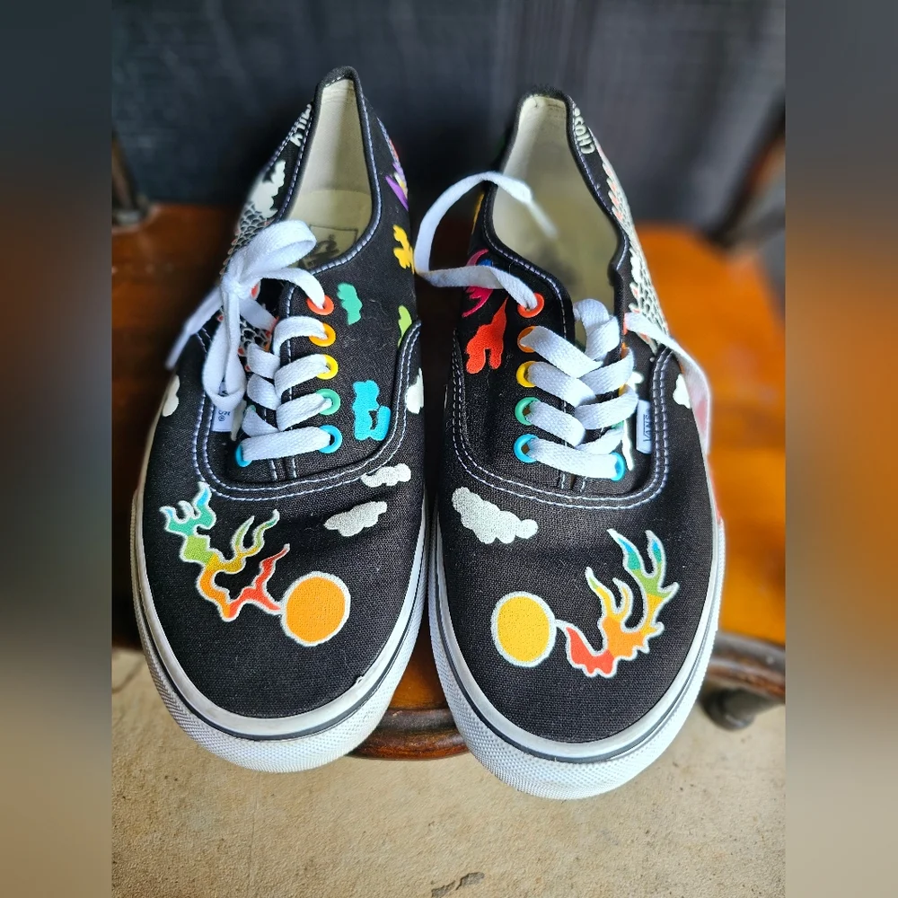 Vans X Kaitlin Chan Pride/Awareness Authentic Sneakers M-10.5 W-12 - Picture 1 of 12